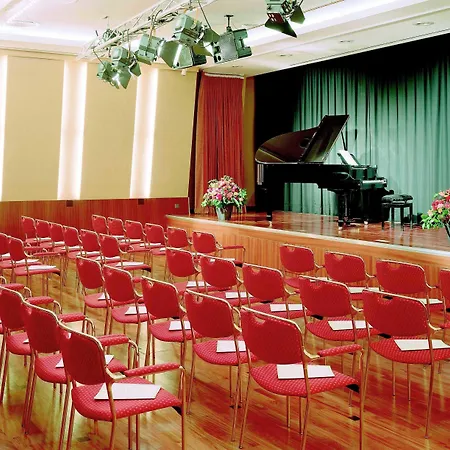 杜姆寄宿公寓式酒店