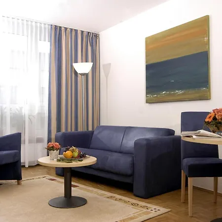 杜姆寄宿公寓式酒店 4* 科隆