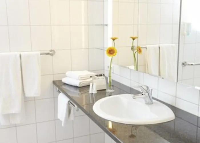 Residenz Am Dom Boardinghouse 4* Κολωνία